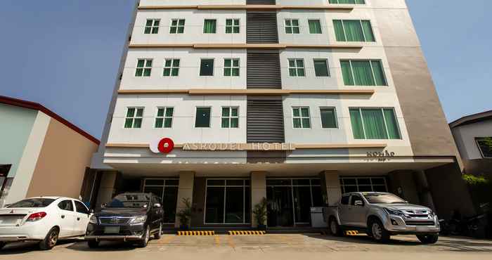 Bên ngoài Capital O 461 Asrodel Hotel