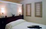 Kamar Tidur 2 Wahid Hasyim Guest House