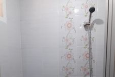In-room Bathroom Triple A Homestay 3 (Syariah)
