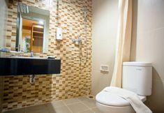 Toilet Kamar 4 Horison Inn Antawirya Semarang