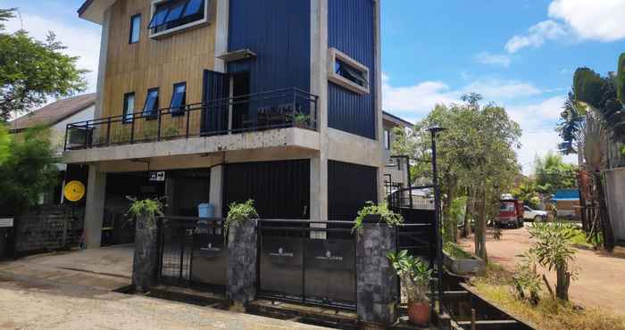 ภายนอกอาคาร Lindswell Guesthouse Balikpapan