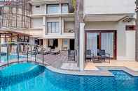 สระว่ายน้ำ Townhouse OAK Signature Bali