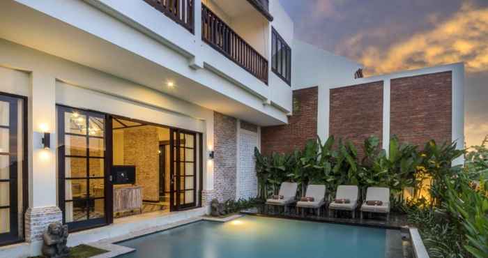 Kolam Renang Villa M Bali Umalas