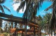 Swimming Pool 7 Hotel Lumi Gili Trawangan