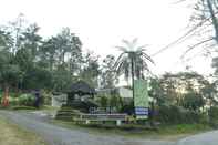 Bangunan Coban Rondo Palawi Resort