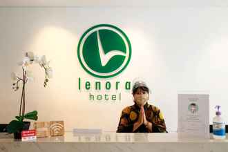 Lobi 4 Lenora Hotel