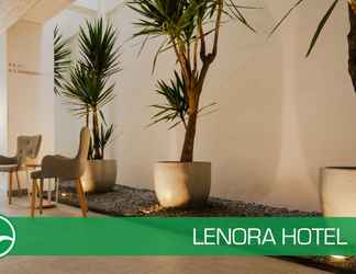 Lobi 2 Lenora Hotel