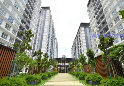 외관 Minions Homestay_Near KLIA_WIFI + TV Box