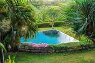 Swimming Pool Midnight Villa Uluwatu 