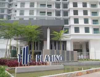 Exterior 2 JS 01-Platino 3min walk to Paradigm Mall 6 to 8pax