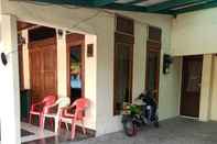 Exterior Eline Guesthouse Syariah