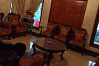 Lobby Eline Guesthouse Syariah