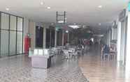 Lobby 5 Apartment Serpong Green View by Francisca Room		