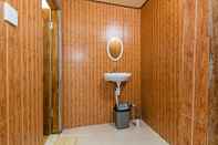 In-room Bathroom Shakya Garden Cottage