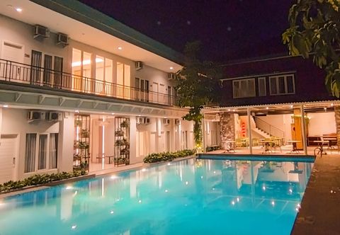 Swimming Pool Goya Hotel Probolinggo