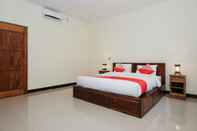 Bedroom OYO 1659 Sengkunyit Budget Hotel