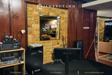 Entertainment Facility Jambrut Inn