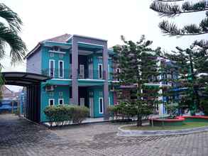 Luar Bangunan 4 OYO 1697 Griya Dimas Guesthouse