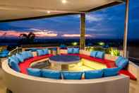 Bar, Kafe, dan Lounge Canggu Dream Village Hotel & Suites