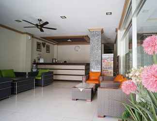 Lobby 2 OYO 1647 Hotel Pavilliun 02 Syariah