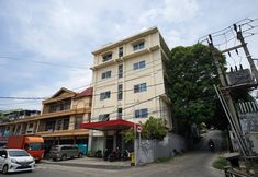 Exterior 4 OYO 1647 Hotel Pavilliun 02 Syariah