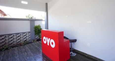 Lobi 2 OYO 1680 Hanna Residence
