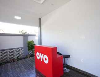 Lobi 2 OYO 1680 Hanna Residence