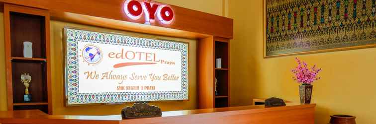 Lobby OYO 1732 Edotel Praya Syariah