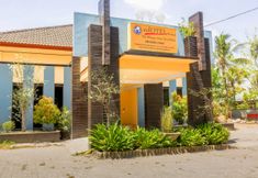 Exterior 3 OYO 1732 Edotel Praya Syariah