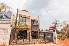 외관 OYO 1742 Safa Alya