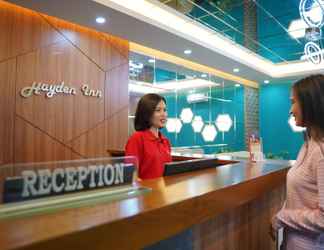 Lobi 2 Hayden Inn Purwokerto