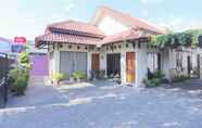 ภายนอกอาคาร 3 OYO 1680 Dahlia Guesthouse Near RSI Hidayatullah