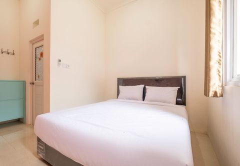 寝室 OYO 1706 Griya Jasmine Syariah