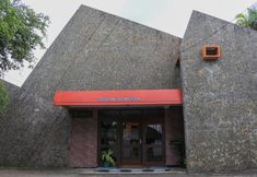 外観 2 OYO 1710 Hotel Budi Famili 2 Syariah