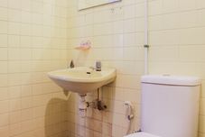 客室内バスルーム OYO 1710 Hotel Budi Famili 2 Syariah