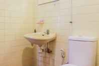 In-room Bathroom OYO 1710 Hotel Budi Famili 2 Syariah