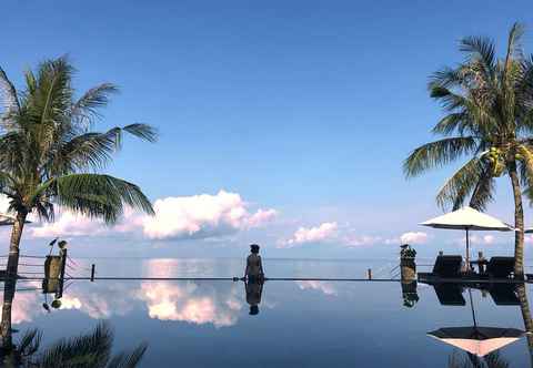 Hồ bơi Palmy Luxury Beach Phu Quoc