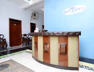 Lobby 2 OYO 1791 Griya Boytown