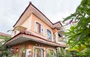 Exterior 5 OYO 1806 Puri Arsita Homestay