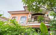 Exterior 4 OYO 1806 Puri Arsita Homestay