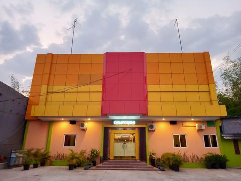Bangunan California Hotel Blora