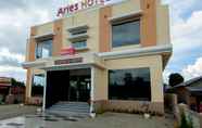 Exterior 2 OYO 1819 Aries Hotel