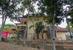Exterior 3 SPOT ON 1767 Villa Anggur Panderman