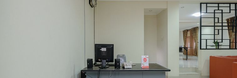 Lobby OYO 1739 Tekmira Residence Sudirman Syariah