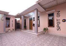 Exterior 3 SPOT ON 1784 TNC Residence Syariah