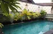 Swimming Pool 2 Villa Iyas Bali