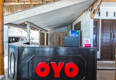 Lobby 6 OYO 1837 Telone Bungalow