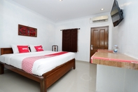 Kamar Tidur OYO 1706 Hotel H&W Solo