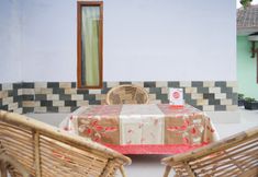 Lobby 6 OYO 1834 Family Homestay Syariah