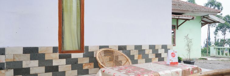 Lobby OYO 1834 Family Homestay Syariah